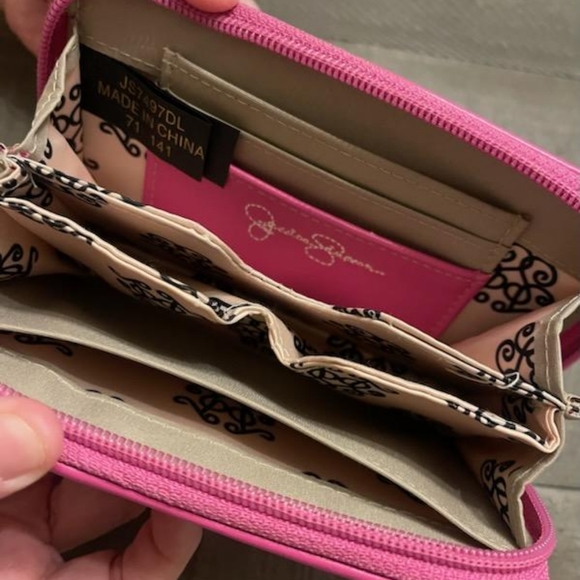 Jessica Simpson Wallet - Picture 2 of 4